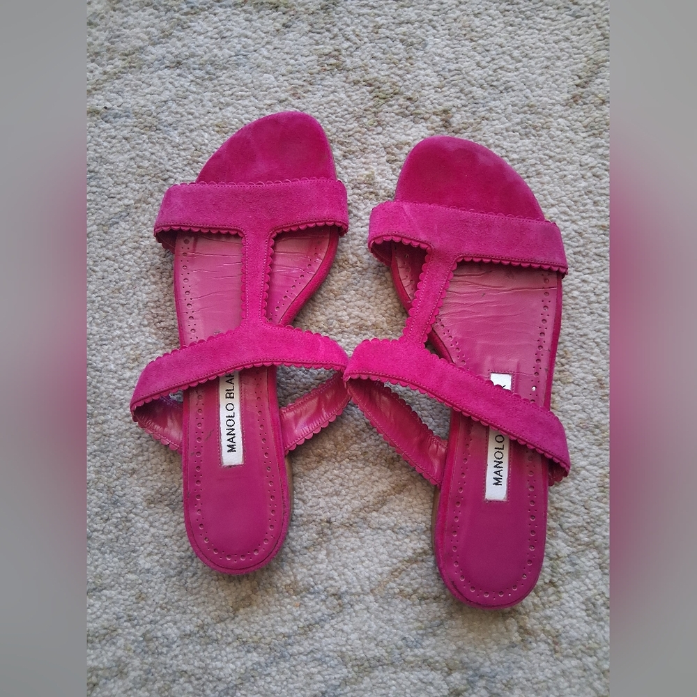 Manolo Blahnik Pink Satin Sandals with Bow Detail